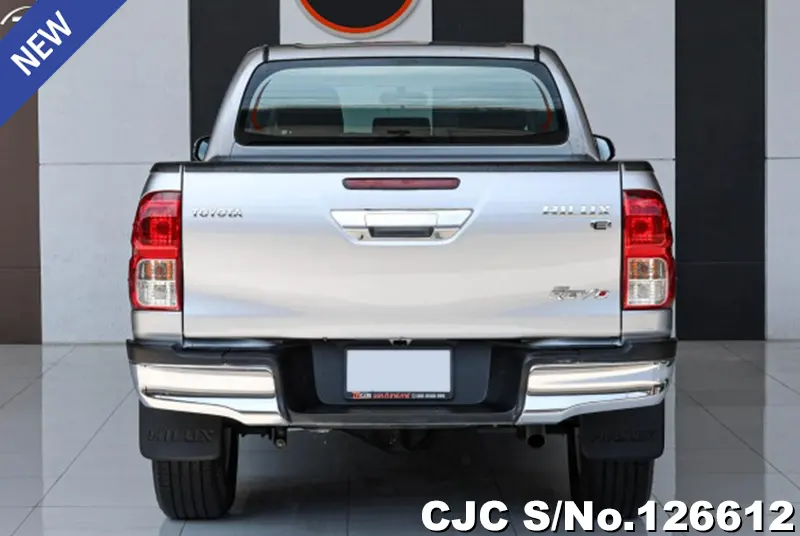 Toyota Hilux in Silver for Sale Image 4