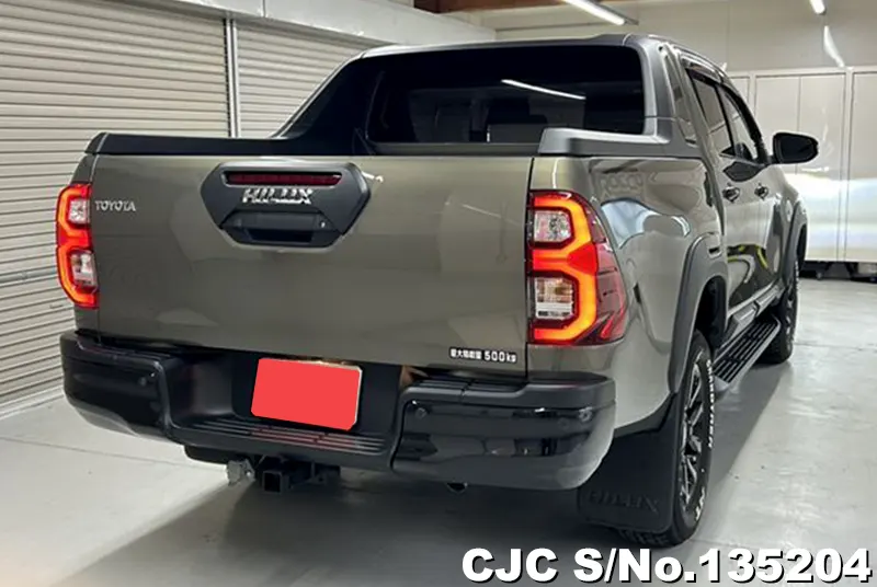 Toyota Hilux in Oxide Bronze Metallic for Sale Image 2