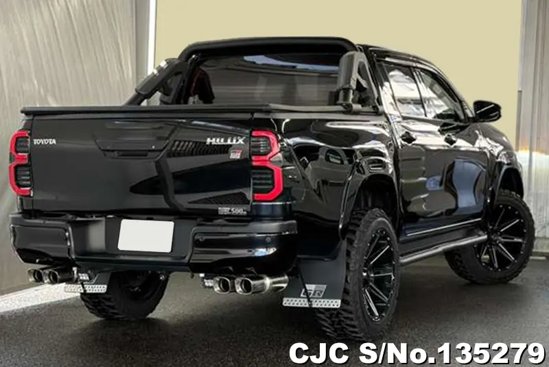Toyota Hilux in Black for Sale Image 2