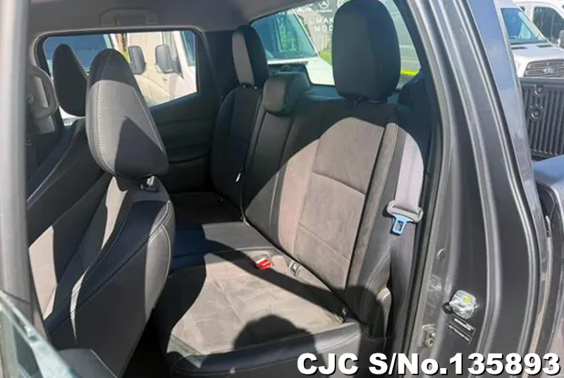 Mercedes Benz X-Class in Gray for Sale Image 10