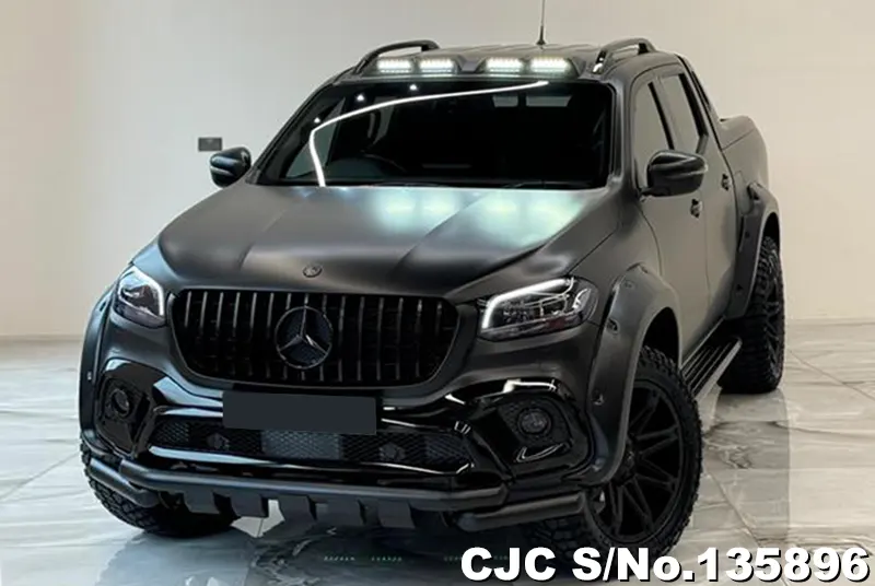 Mercedes Benz X-Class in Gray for Sale Image 2
