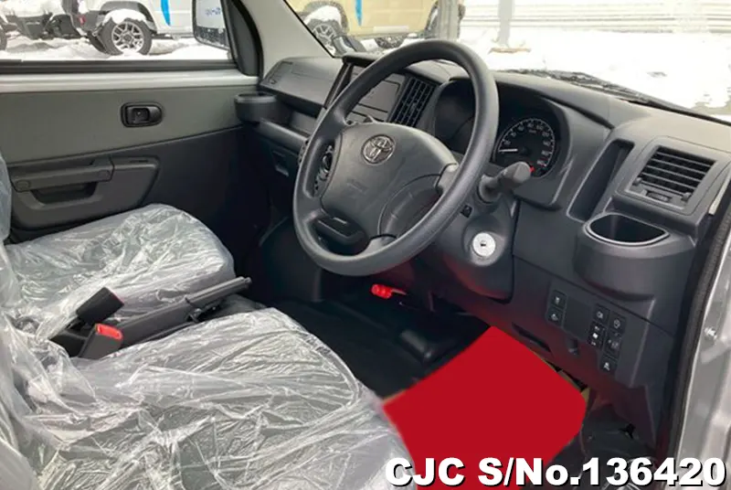 Toyota Townace in Silver for Sale Image 7