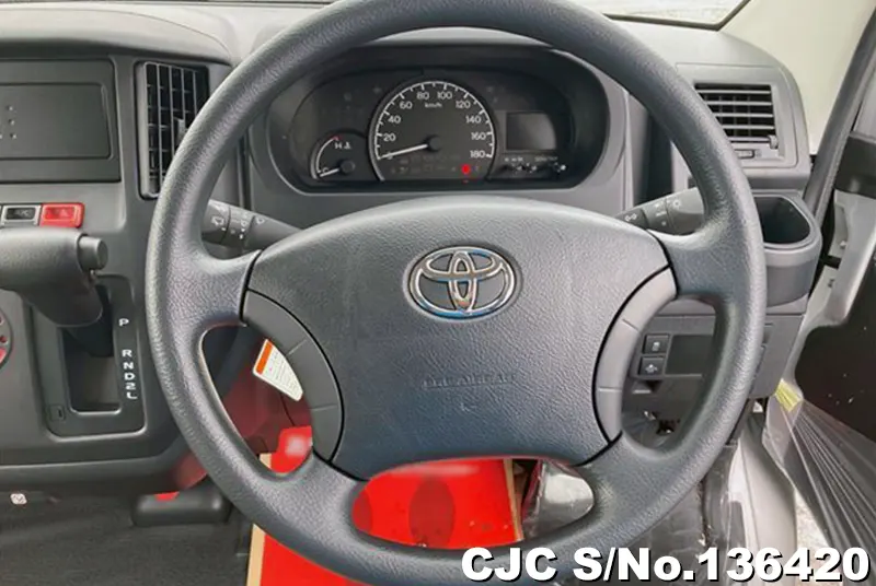 Toyota Townace in Silver for Sale Image 10