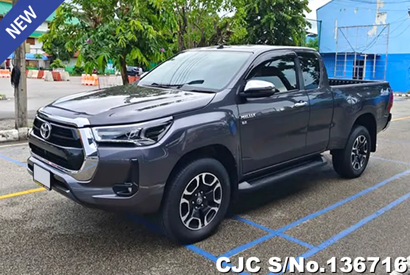 Toyota / Hilux / Revo