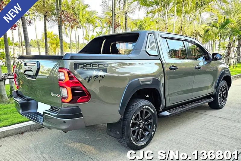 Toyota Hilux in Oxide Bronze Metallic for Sale Image 1