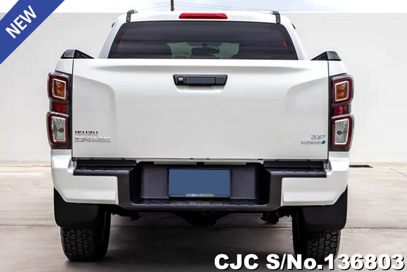 Isuzu D-Max in White for Sale Image 5