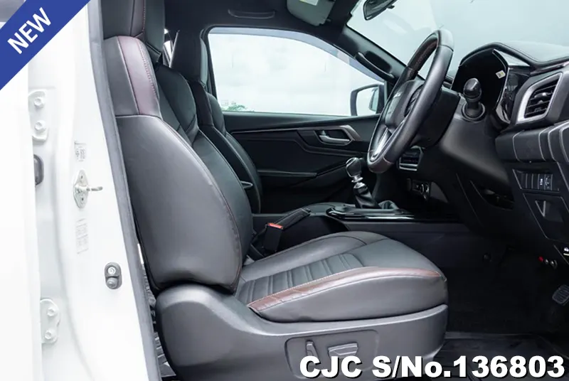 Isuzu D-Max in White for Sale Image 9