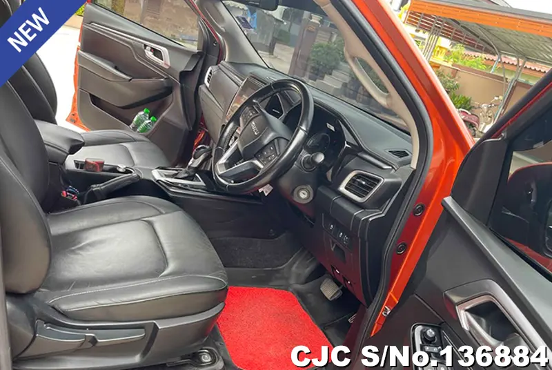 Isuzu D-Max in Orange for Sale Image 6