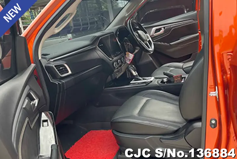 Isuzu D-Max in Orange for Sale Image 7