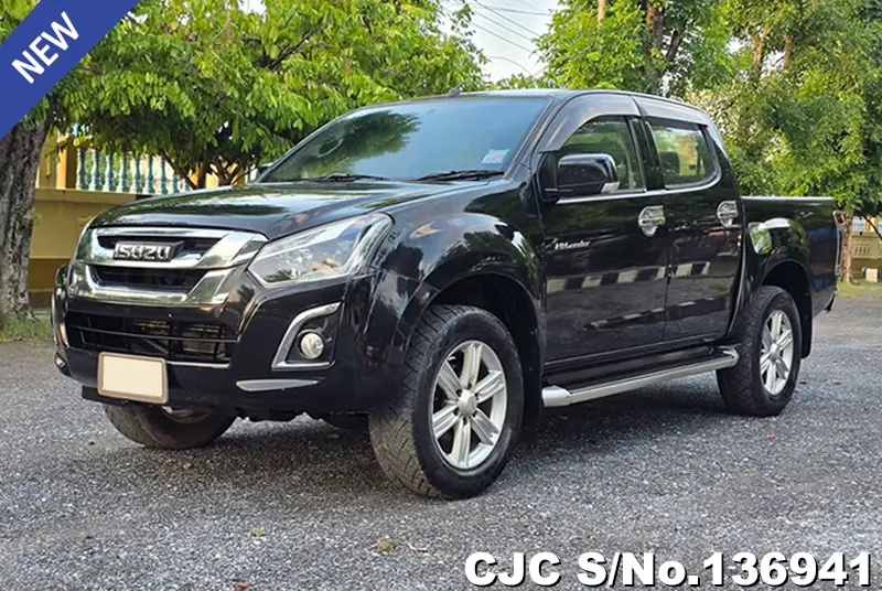 Isuzu D-Max in Black for Sale Image 3