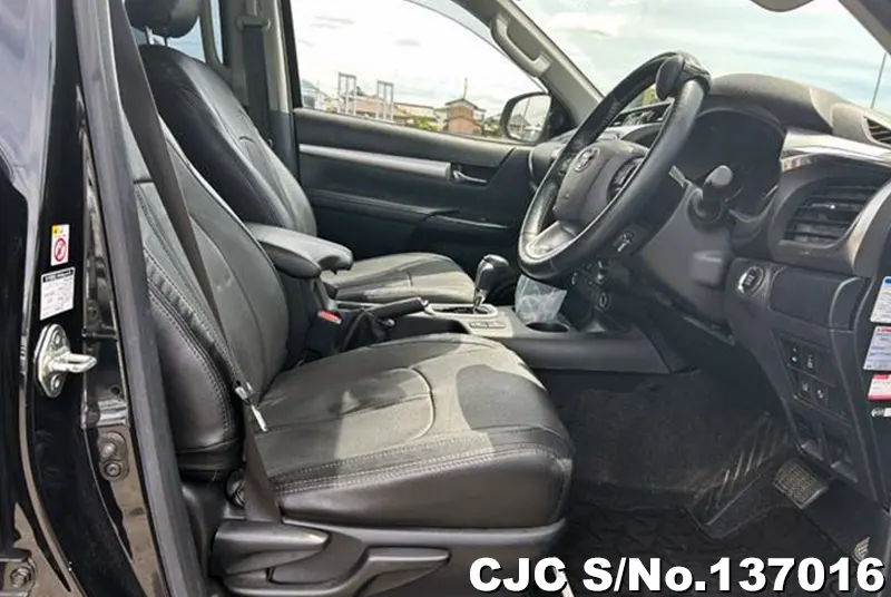 Toyota Hilux in Black for Sale Image 8