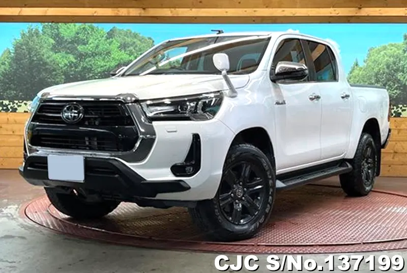 Toyota Hilux in White for Sale Image 0