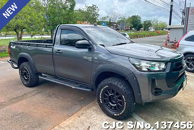 Toyota / Hilux / Revo
