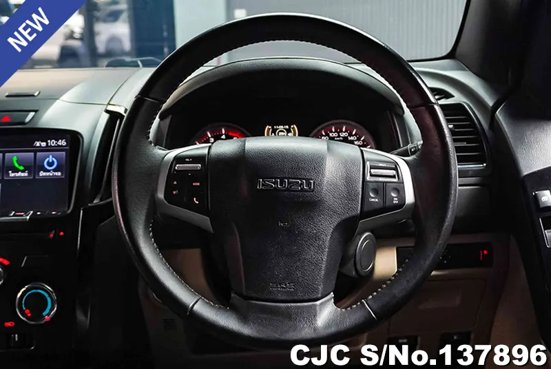 Isuzu D-Max in Black for Sale Image 10