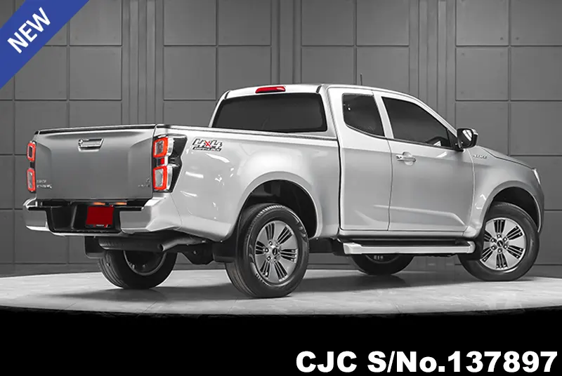 Isuzu D-Max in Silver for Sale Image 2