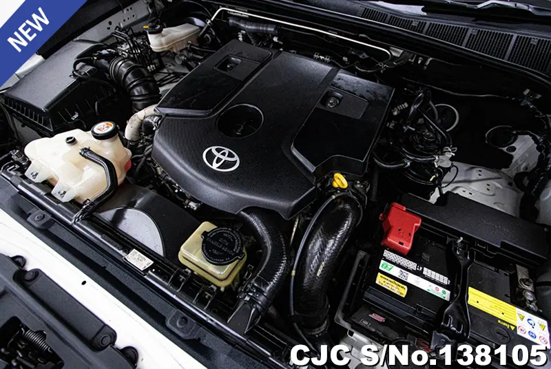 Toyota Hilux in White for Sale Image 11