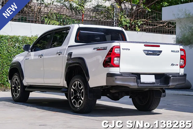 Toyota Hilux in White for Sale Image 1