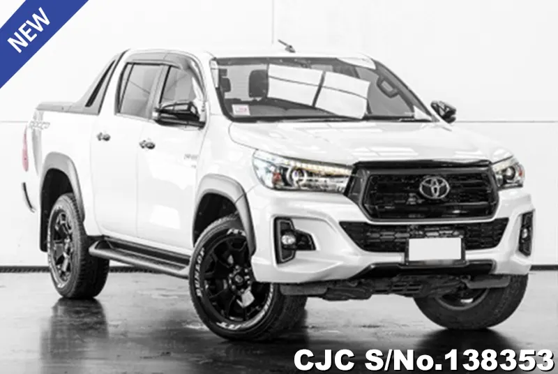 Toyota Hilux in White for Sale Image 0