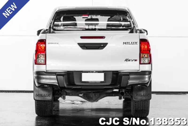 Toyota Hilux in White for Sale Image 5