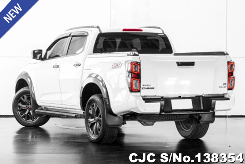 Isuzu D-Max in White for Sale Image 1