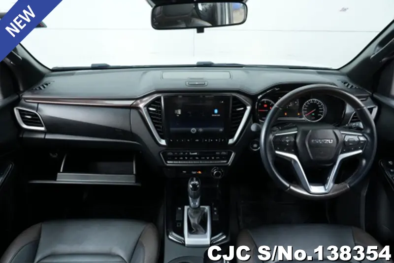 Isuzu D-Max in White for Sale Image 7