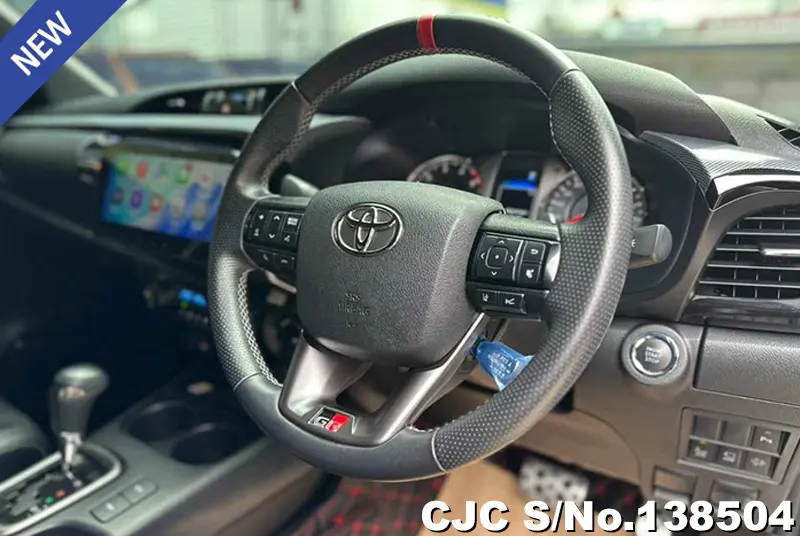 Toyota Hilux in White for Sale Image 7