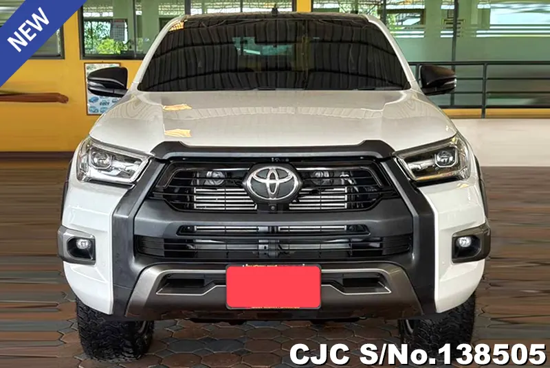 Toyota Hilux in White for Sale Image 4