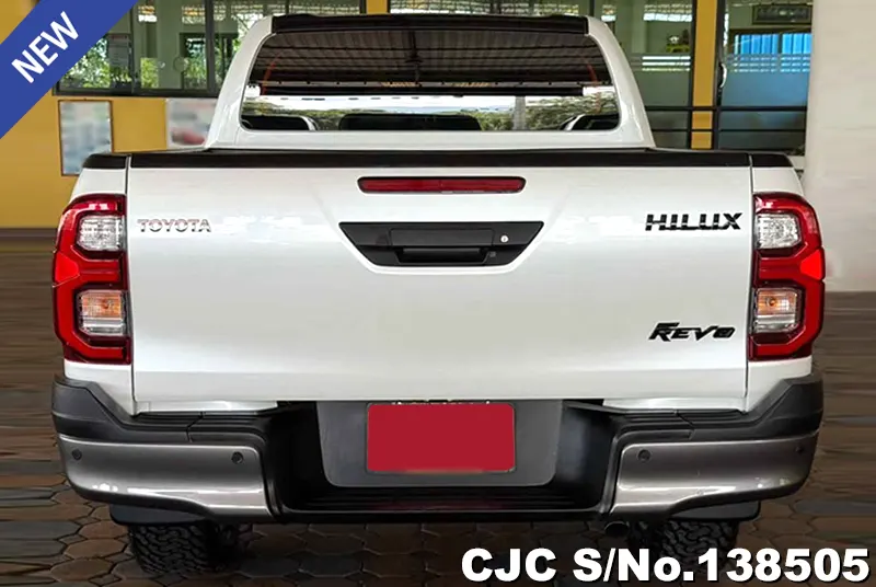 Toyota Hilux in White for Sale Image 5