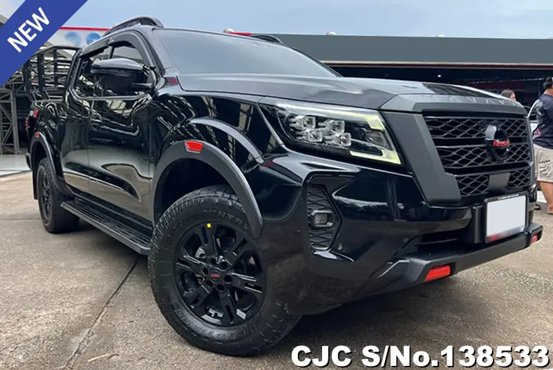Nissan / Navara auto