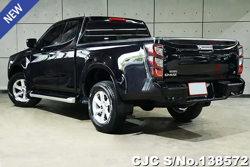 Isuzu D-Max in Black for Sale Image 1