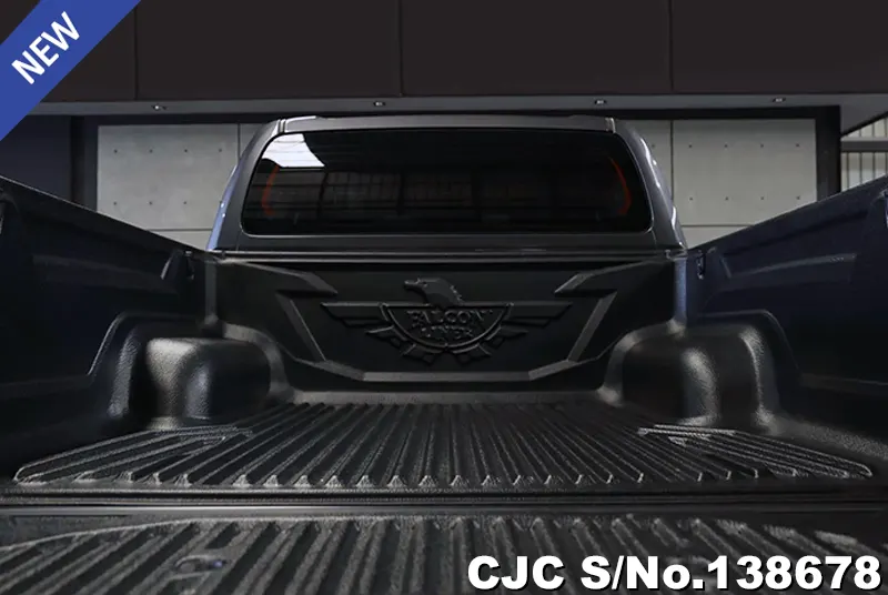 Toyota Hilux in Gray for Sale Image 4