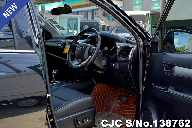 Toyota Hilux in Black for Sale Image 8