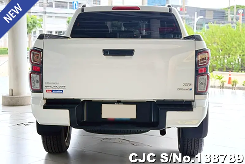 Isuzu D-Max in White for Sale Image 5