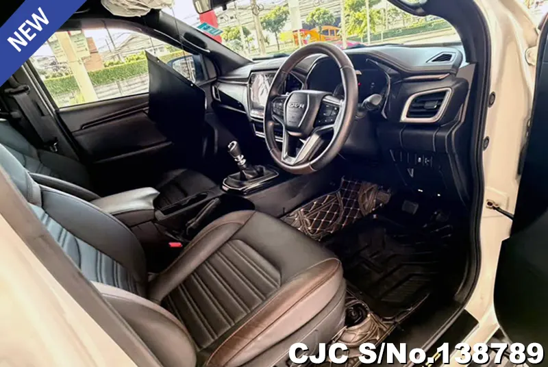 Isuzu D-Max in White for Sale Image 10