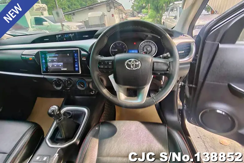 Toyota Hilux in Black for Sale Image 9