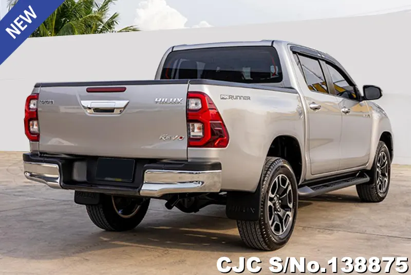 Toyota Hilux in Silver for Sale Image 2