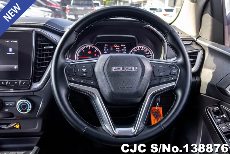 Isuzu D-Max in Black for Sale Image 15