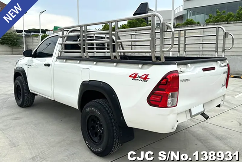 Toyota Hilux in White for Sale Image 1