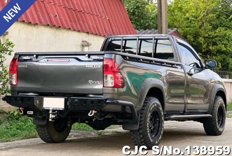 Toyota Hilux in Gray for Sale Image 1