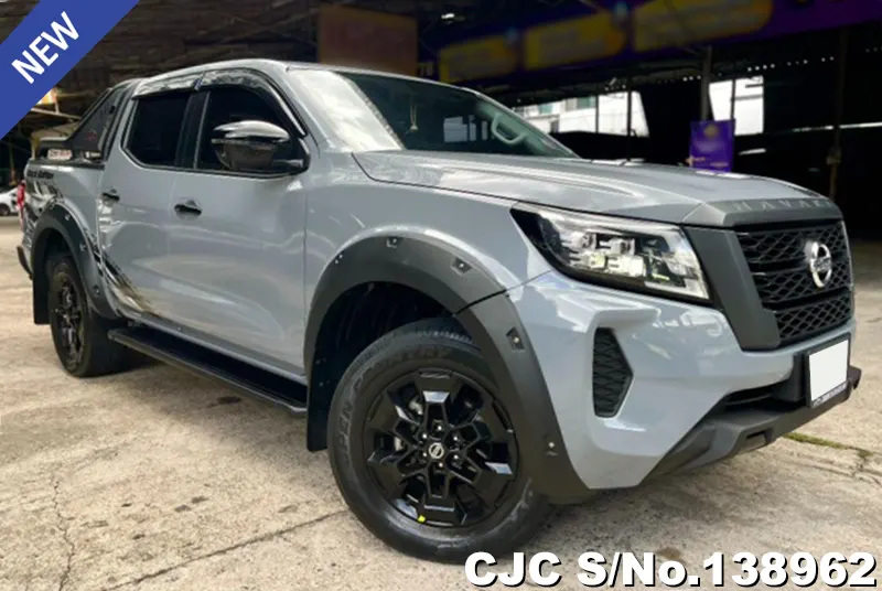 Nissan / Navara auto