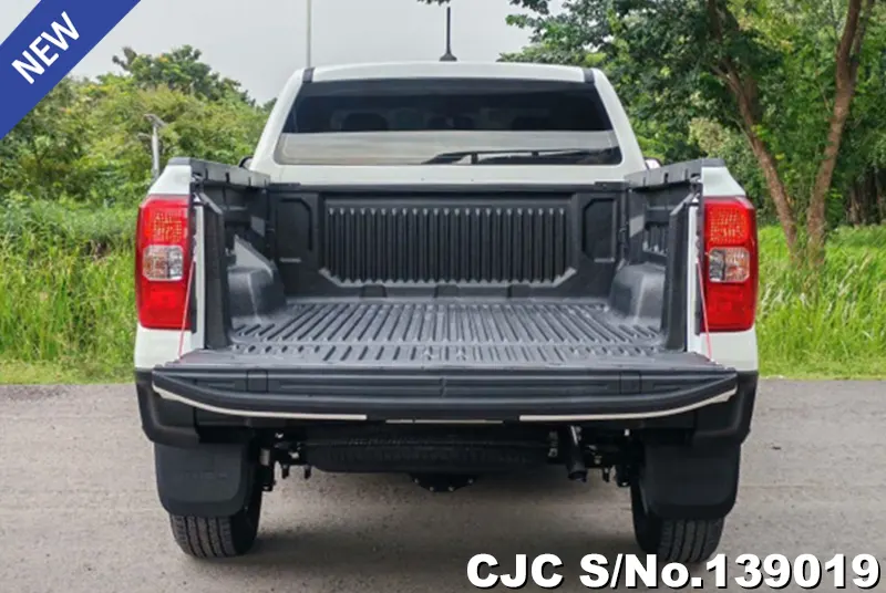 Ford Ranger in White for Sale Image 6