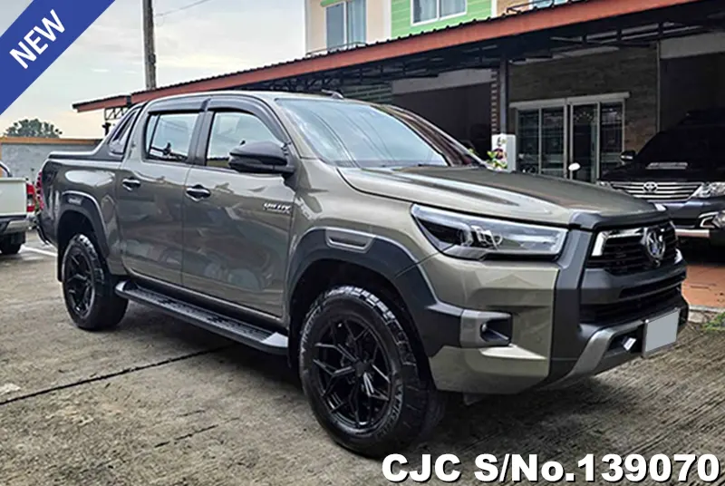 Toyota / Hilux / Revo Rocco auto