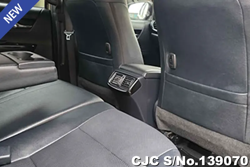 Toyota Hilux in Oxide Bronze Metallic for Sale Image 7