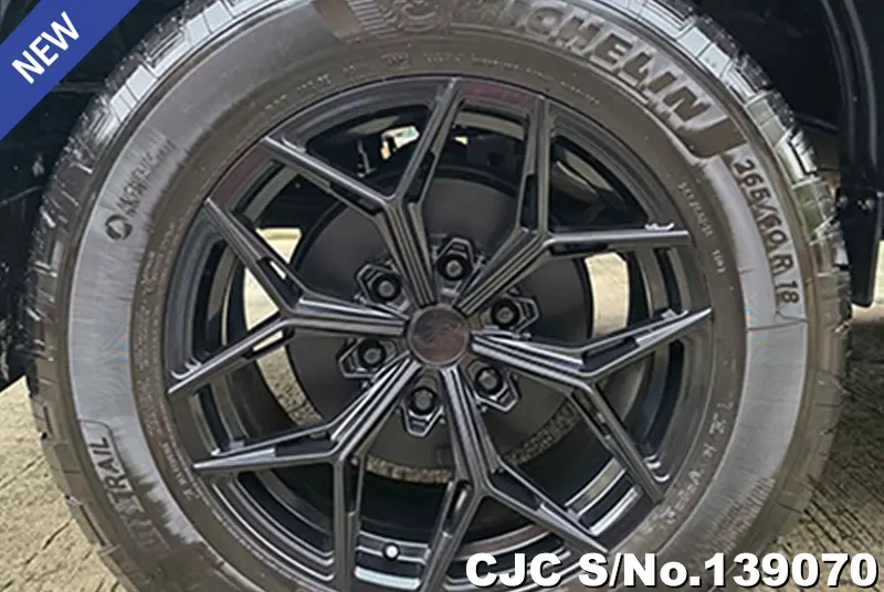 Toyota Hilux in Oxide Bronze Metallic for Sale Image 10