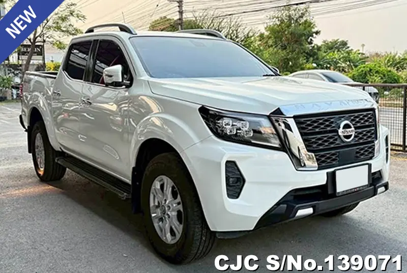 Nissan / Navara manual