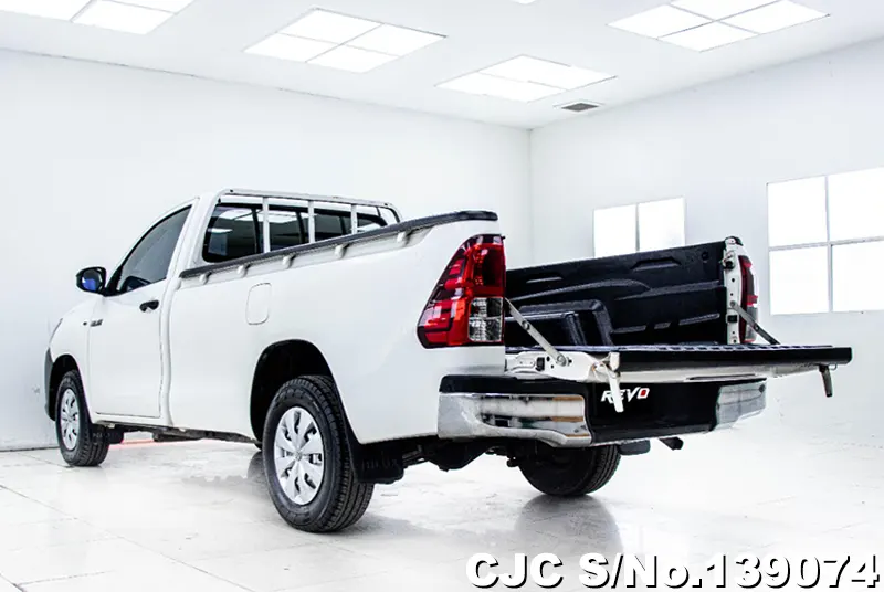 Toyota Hilux in White for Sale Image 4