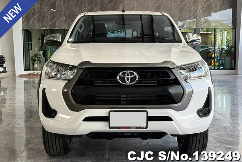 Toyota Hilux in White for Sale Image 4