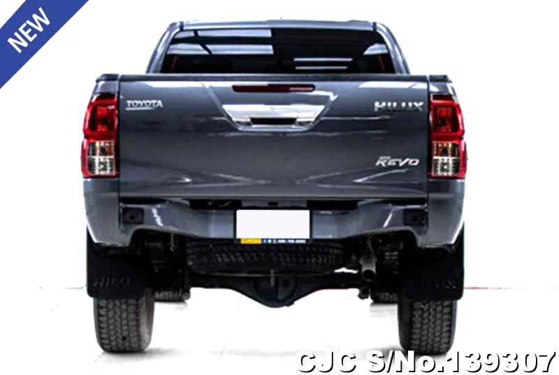 Toyota Hilux in Gray for Sale Image 3