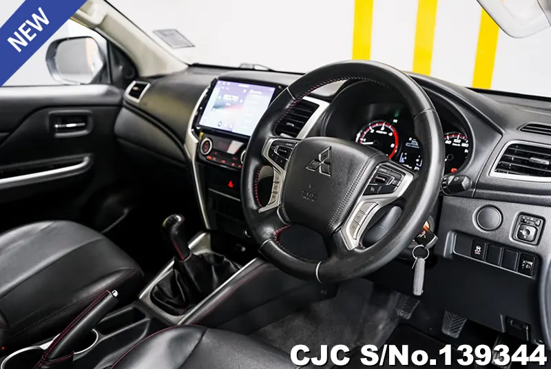 Mitsubishi Triton in White for Sale Image 10